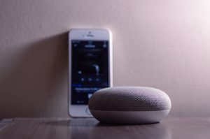 Read more about the article 音声AIの利用者が、2021年に米国で3割を超える予想