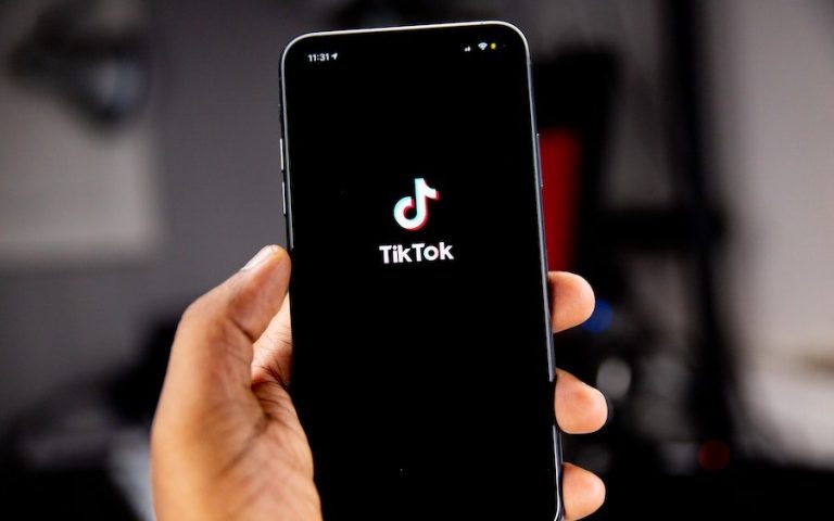 TikTokヒット曲と音楽チャートヒット曲の違いをAIで分析した結果。TikTok発ヒット曲に共通する歌詞、ムード、曲調とは？【寄稿記事】