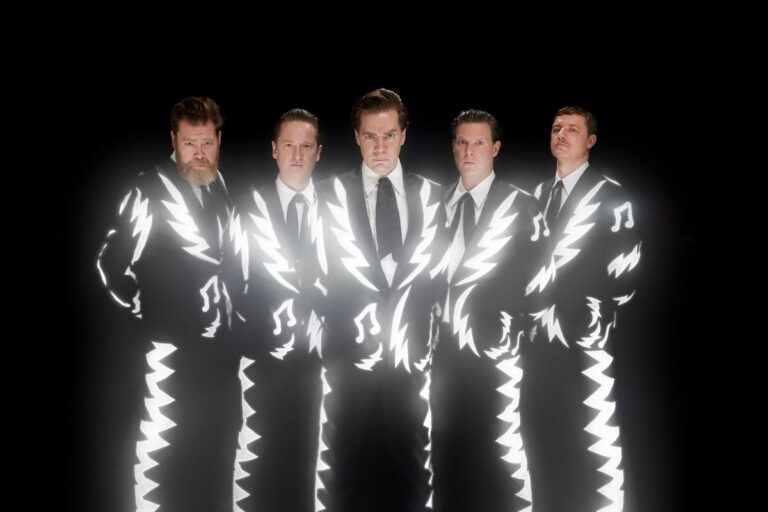 Thehives_body